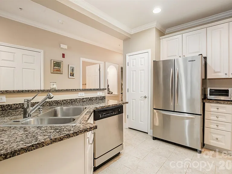 637 Williamson Rd #108 — Photo 8
