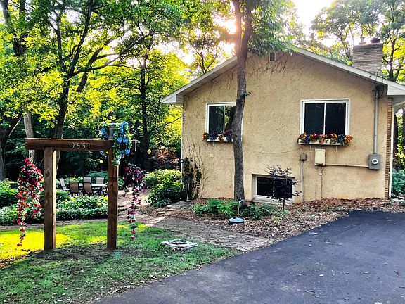 2nd image of 9551 Riverview Rd