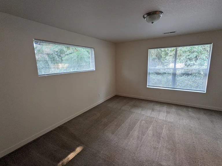 Halsey East Townhomes — Photo 169