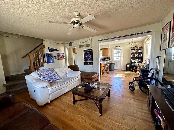 2nd image of 1704 Alabama St