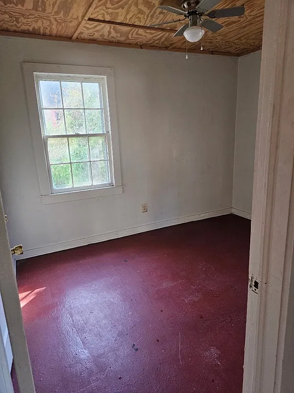2 bed, 700 sqft, $500 — Photo 2