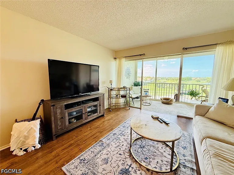 1580 Pine Valley Dr #404 — Photo 17