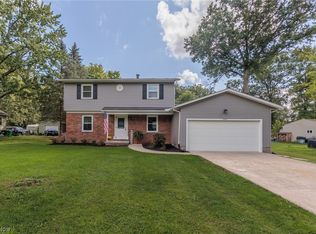 1940 King Dr, Stow, OH 44224