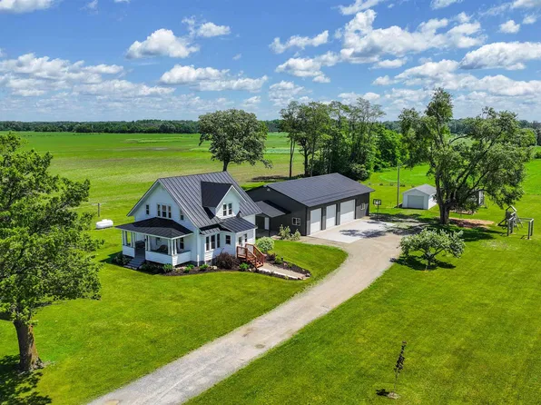 N1836 County Road A, Waupaca, WI 54981
