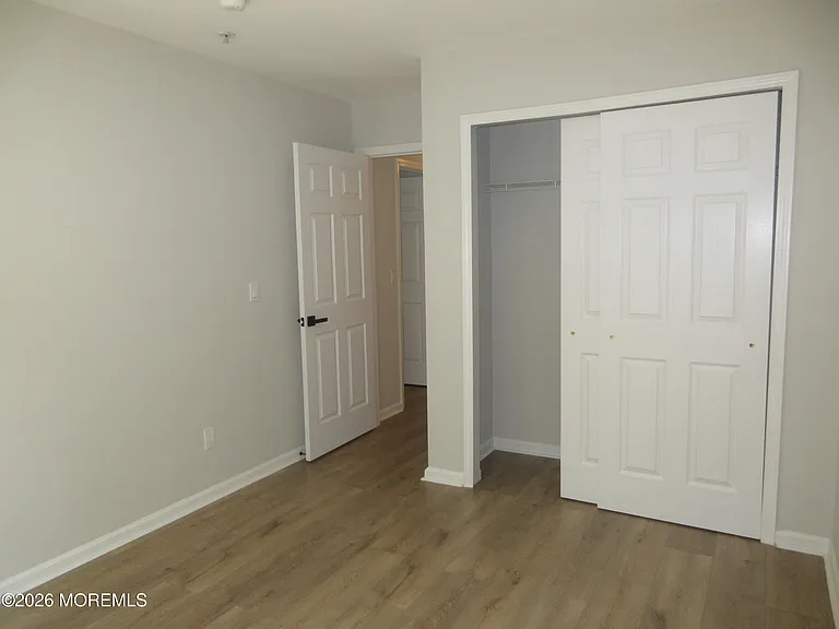 30 Oxford Ct — Photo 18