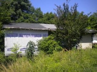 1635 Old Roane St, Harriman, TN 37748