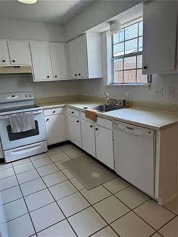 725 Heavens Dr #3 — Photo 8