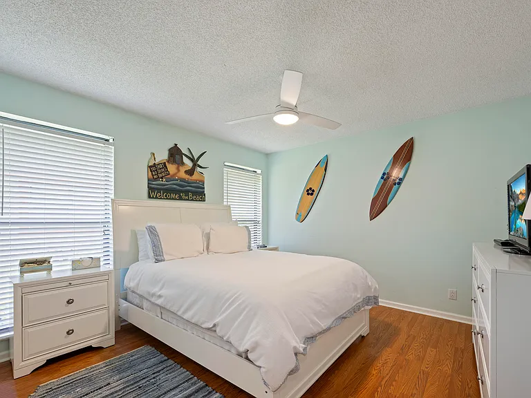 756 Juniper Pl — Photo 13