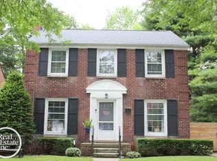 1337 Bishop Rd, Grosse Pointe Park, MI 48230