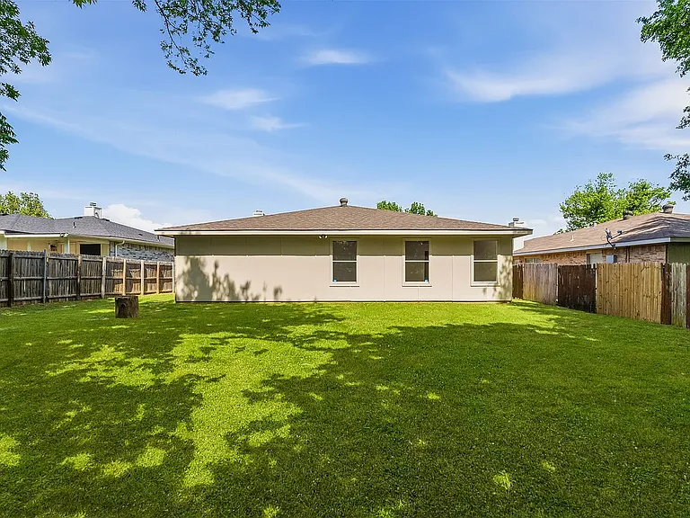 9255 Crimnson Ct — Photo 38