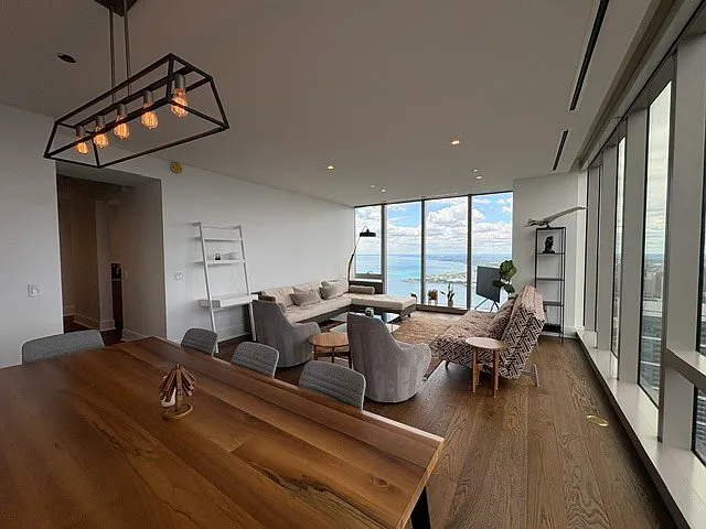 1 bed, 2135 sqft, $10,000 — Photo 4