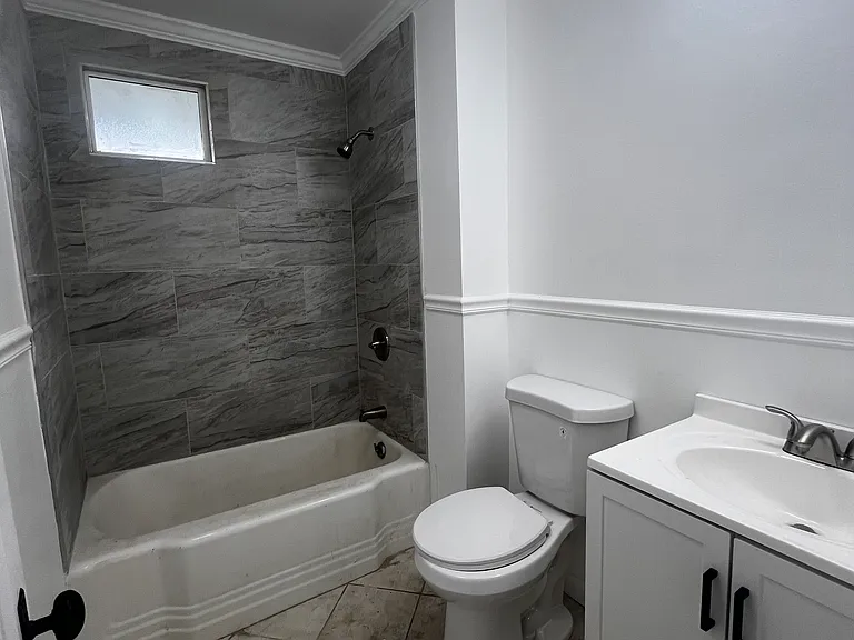 19 Reeves St #2 — Photo 13