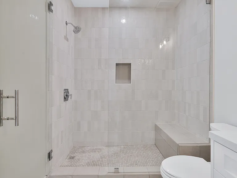 1022 Grant St #F — Photo 8