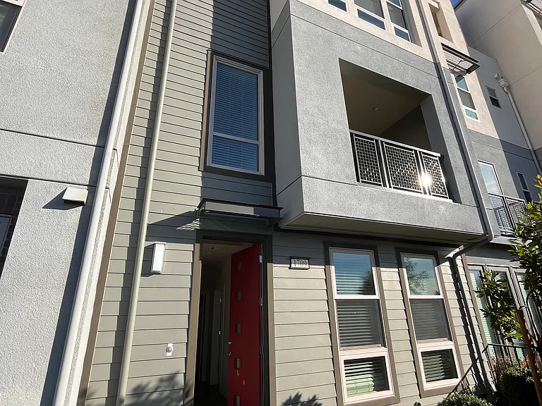 1709 Hazelnut Ln — Photo 71