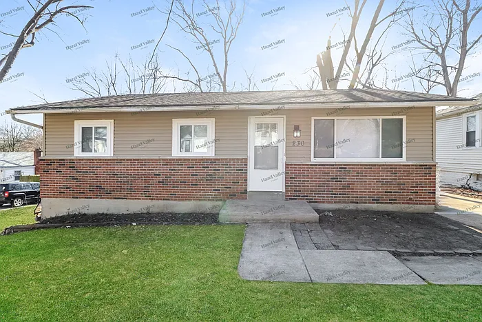 230 Manning Ave photo 1