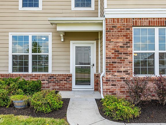 2nd image of 5563 Gateway East Dr