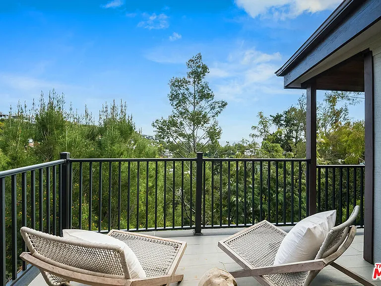 9234 Kinglet Dr — Photo 14