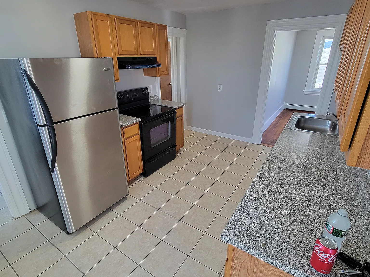 3 bed, 1.5 bath, $2,300 — Photo 2