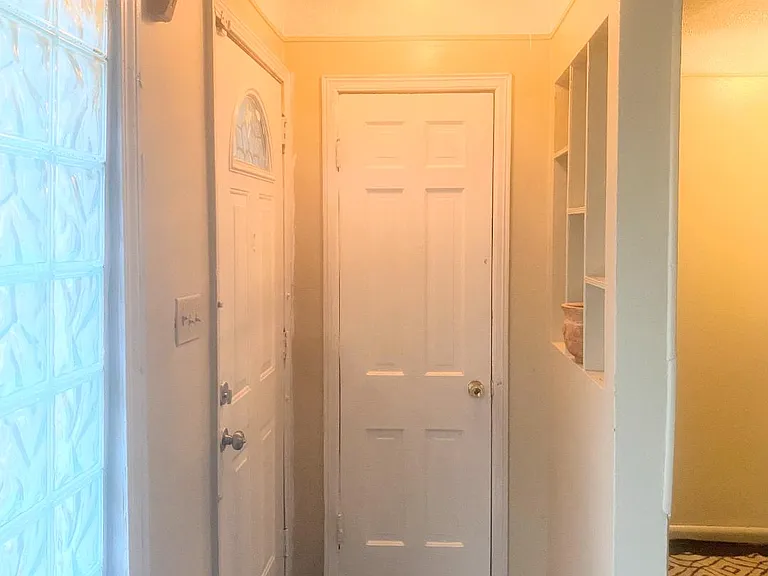 15460 Greydale St — Photo 6