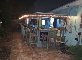 746 74th Ave N, Saint Petersburg, FL 33702