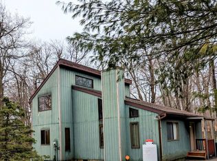 4105 Rosetree Cir, Tobyhanna, PA