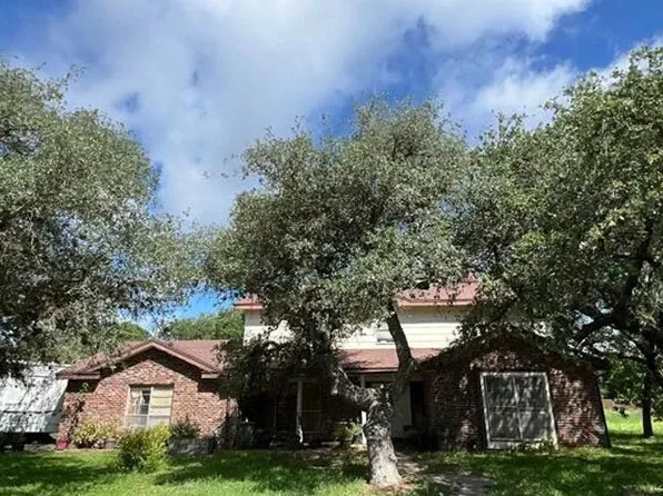 1522 S McCampbell St, Aransas Pass, TX 78336
