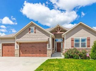 12106 Astor Ct, Peculiar, MO 64078