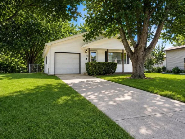 6 Sunshine Ct, Bloomington, IL 61704