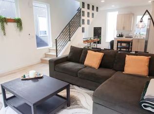 8819 Midvale Ave N #D, Seattle, WA 98103