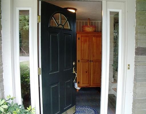 2nd image of 14 Idlewild Park Dr
