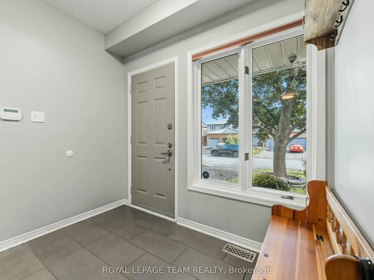 3 bed, $3,000 — Photo 3