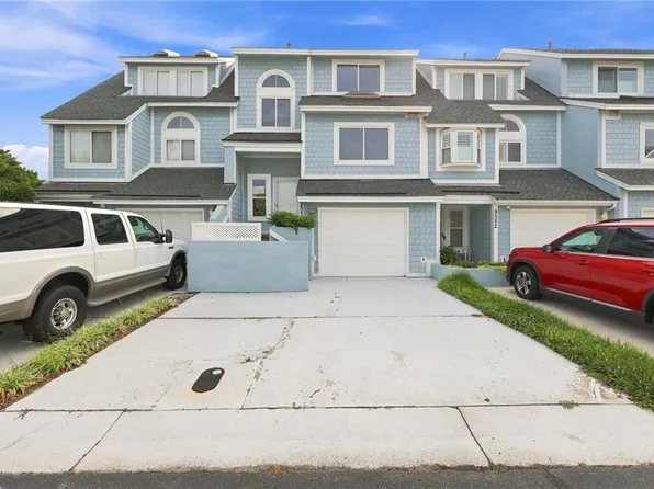 9554 Bay Front Dr, Norfolk, VA 23518