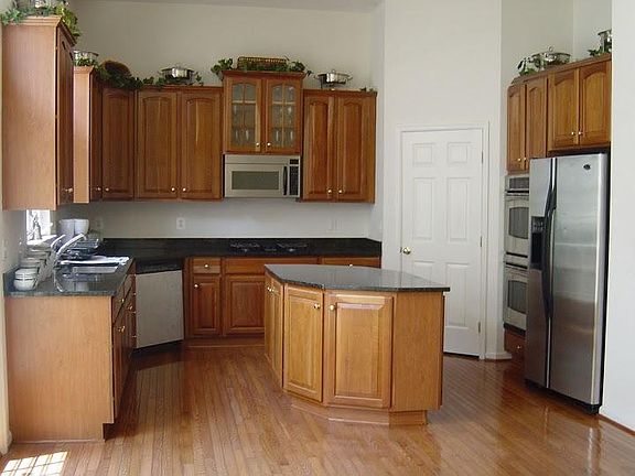 2nd image of 9106 Park Cove Dr