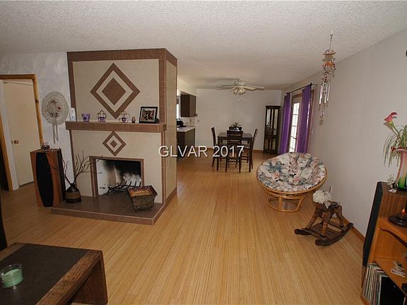 3rd image of 3638 Margarita Way
