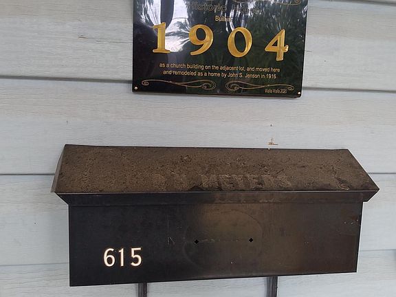 2nd image of 615 Juniper St