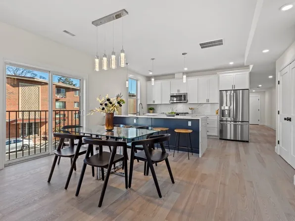 52 Emerson West St Unit 3, Melrose, MA 02176