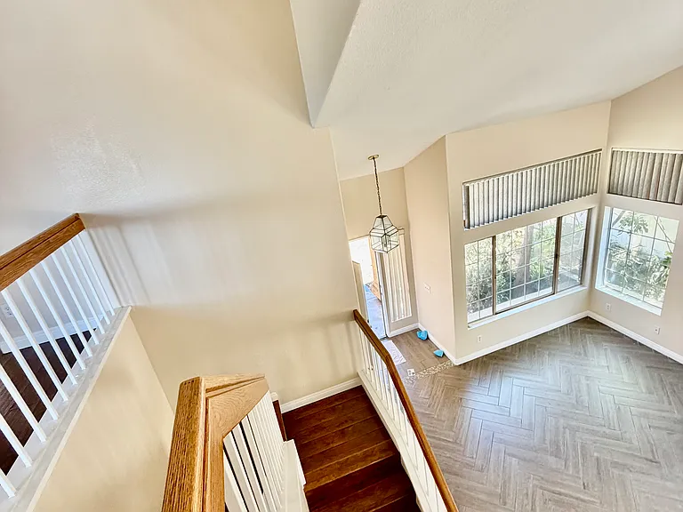 21325 Marston Ct — Photo 9