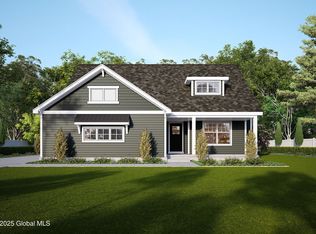 6 Avalon Way, Saratoga Springs, NY 12866