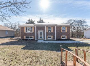 136 Burchwood Dr, Saint James, MO 65559