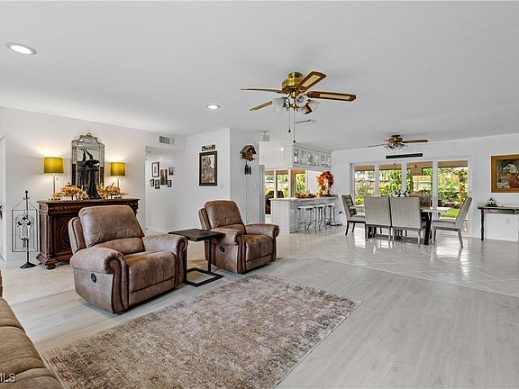 5th image of 1334 Longwood Dr