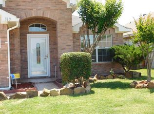 310 Dakota Dr, Arlington, TX 76002