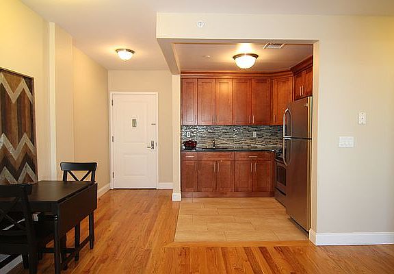 4th image of 20-12 31st St #5C