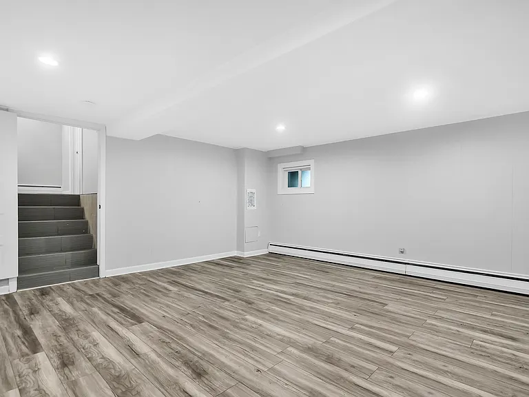 31 Park Cir — Photo 15