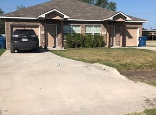 503 E Tullos St, Three Rivers, TX 78071