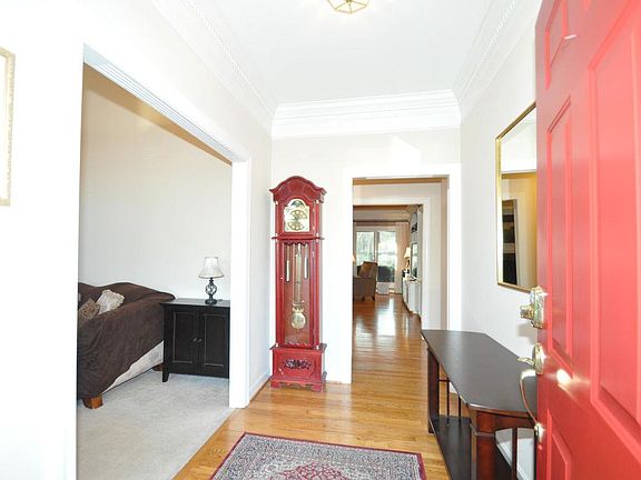 5th image of 10817 Quince Ct