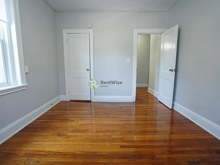 41-45 Chestnut Hill Ave — Photo 15
