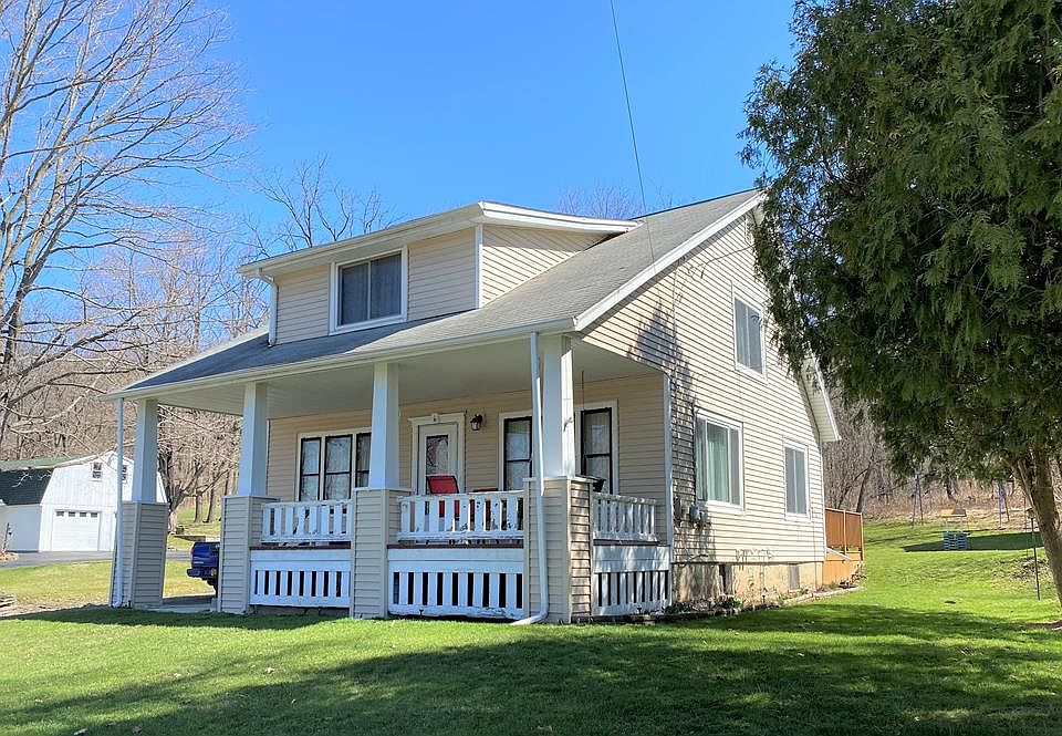 1st image of 134 N Lhommedieu St