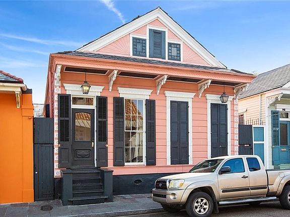 2nd image of 914 Saint Ann St #914