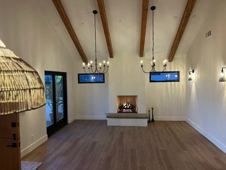 406 Beirut Ave — Photo 15