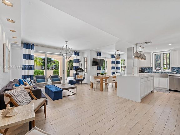 5th image of 19116 Fisher Island Dr #19116